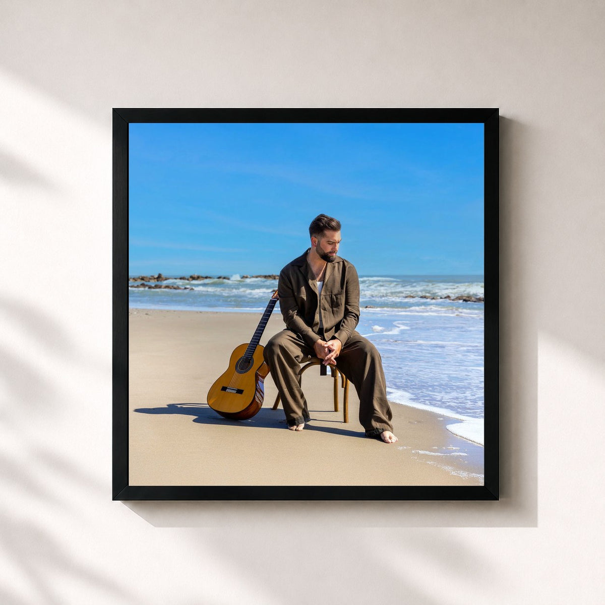 #noir Tableau carré de l'album Vivre... Encore de Kendji Girac, cadre noir 32x32 cm