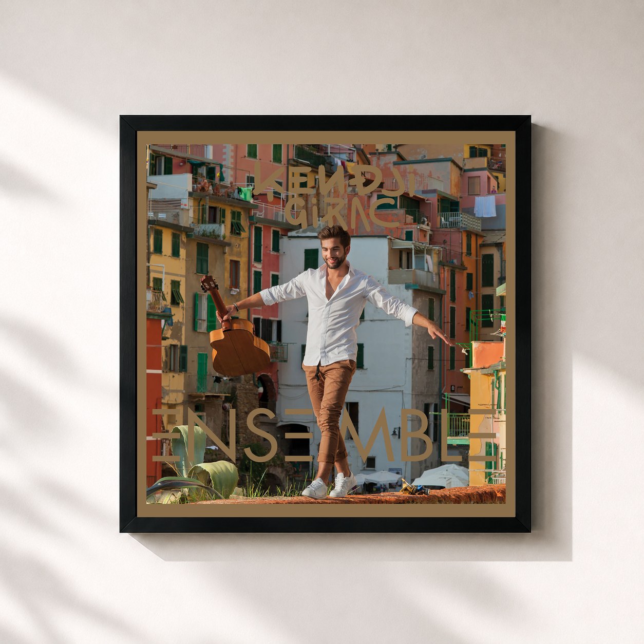 #noir Ensemble (Deluxe Version) de Kendji Girac en lámina cuadrada enmarcada, marco negro de 32x32 cm