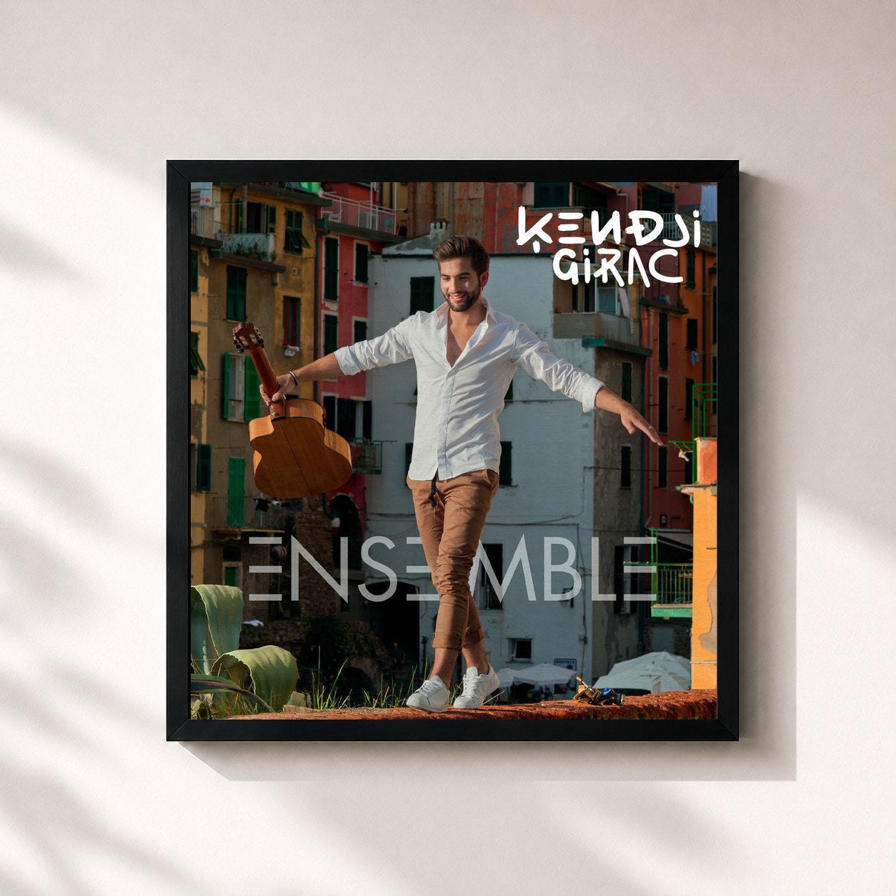 #noir Ensemble de Kendji Girac en lámina cuadrada enmarcada, marco negro de 32x32 cm