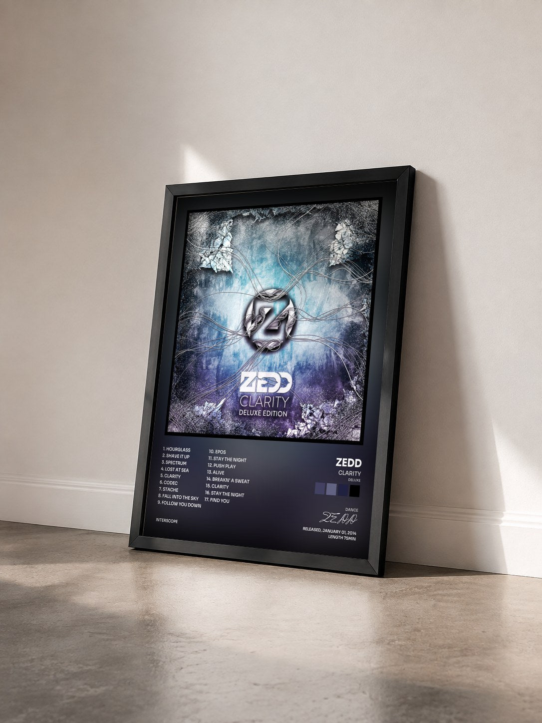 #noir Tableau de l'album Clarity (Deluxe) de ZEDD vu de trois quarts, cadre noir