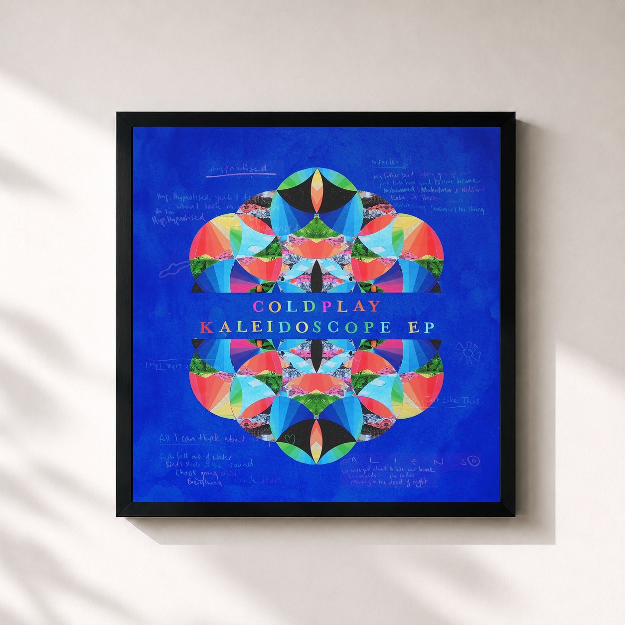 #noir Kaleidoscope EP de Coldplay en lámina cuadrada enmarcada, marco negro de 32x32 cm