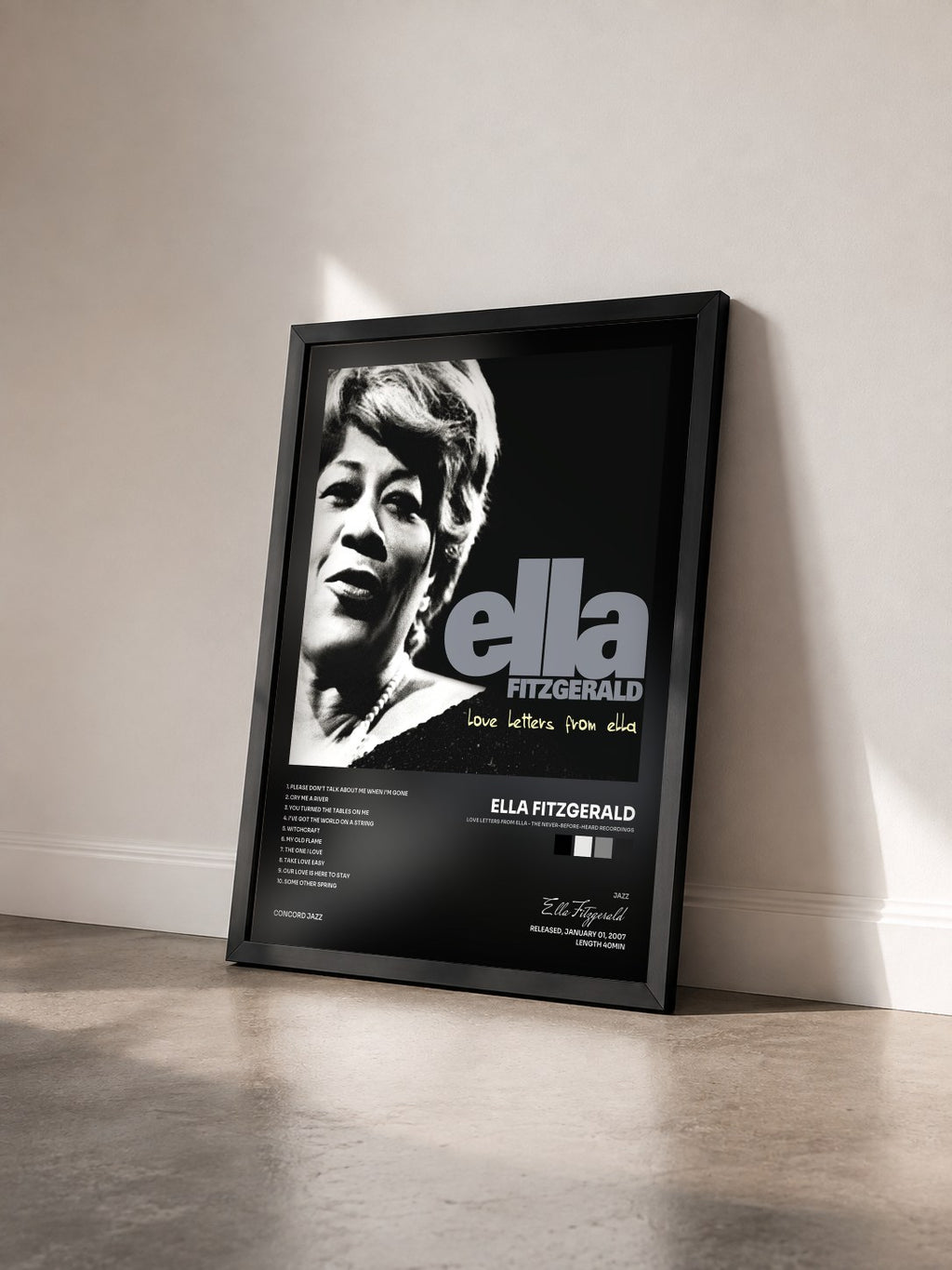 #noir Tableau de l'album Love Letters From Ella - The Never-Before-Heard Recordings de Ella Fitzgerald vu de trois quarts, cadre noir