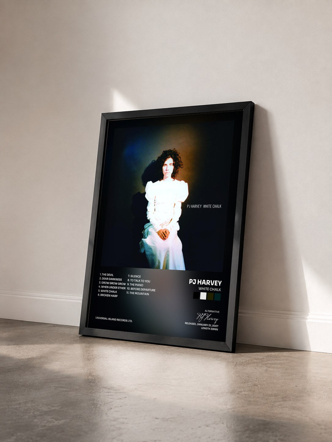 #noir Tableau de l'album White Chalk de PJ Harvey vu de trois quarts, cadre noir
