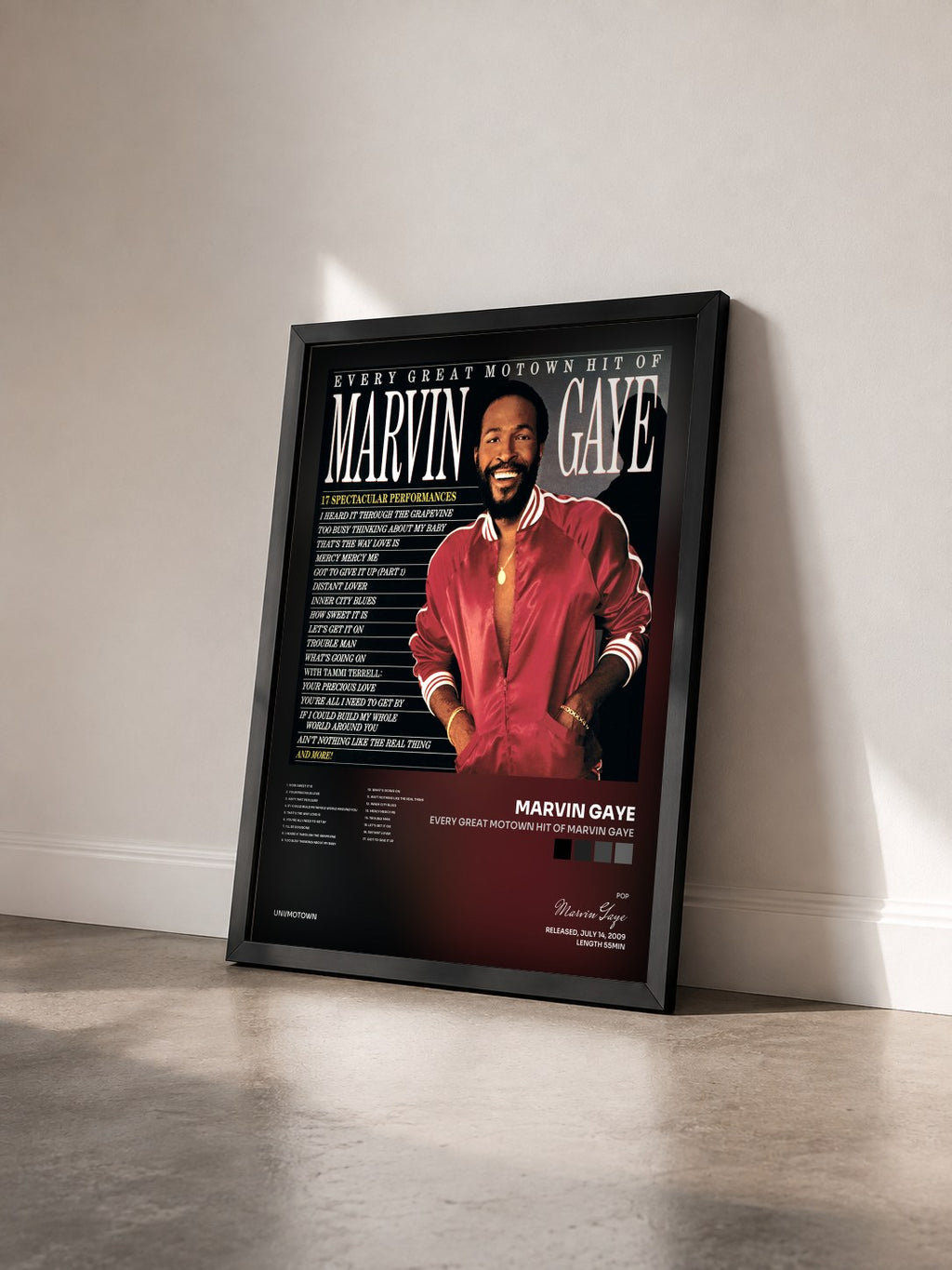 #noir Every Great Motown Hit Of Marvin Gaye von Marvin Gaye als gerahmter Kunstdruck von schräg gesehen, schwarzer Rahmen