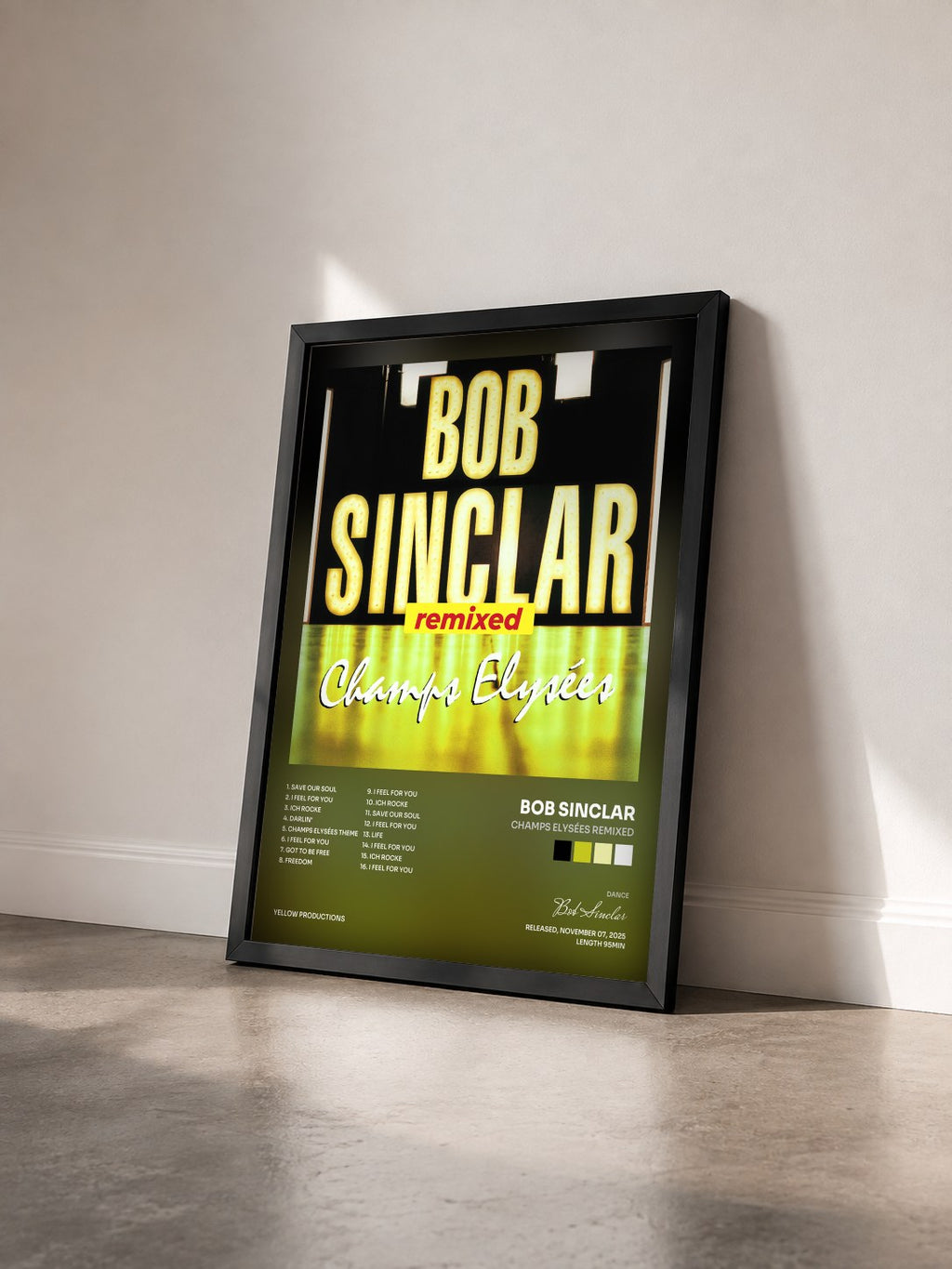 #noir Tableau de l'album Champs Elysées Remixed de Bob Sinclar vu de trois quarts, cadre noir