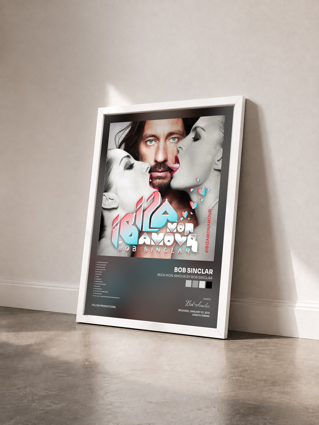 #blanc Tableau de l'album Ibiza mon Amour by Bob Sinclar de Bob Sinclar vu de trois quarts, cadre blanc