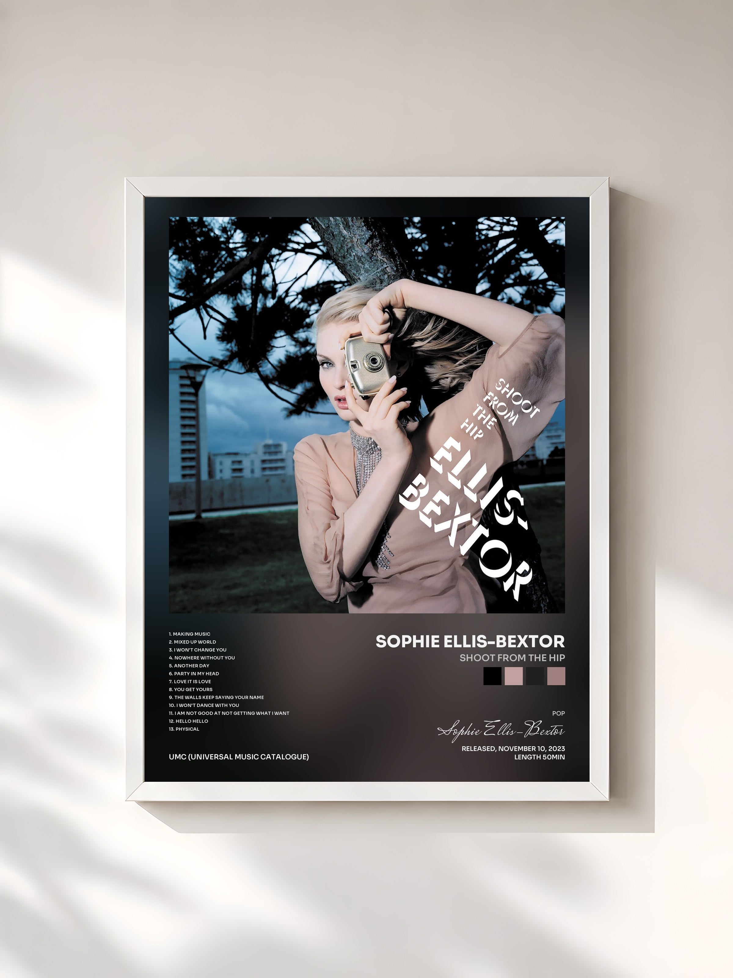 #blanc Tableau de l'album Shoot From The Hip de Sophie Ellis-Bextor, cadre blanc, imprimé et encadré en France