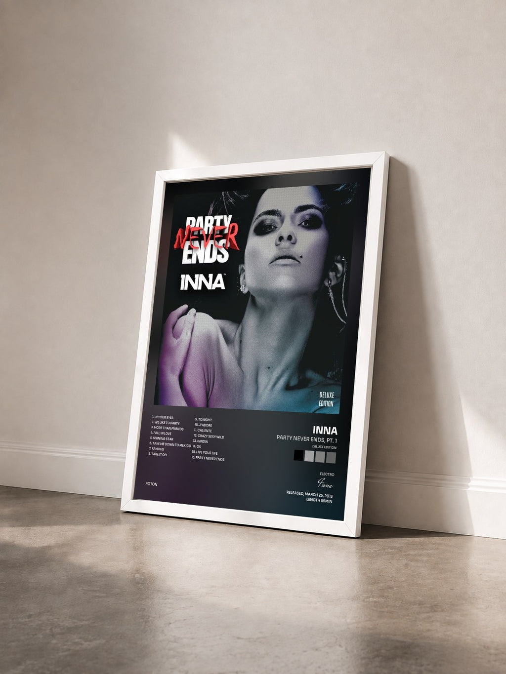 #blanc Party Never Ends, Pt. 1 (Deluxe Edition) von Inna als gerahmter Kunstdruck von schräg gesehen, weißer Rahmen