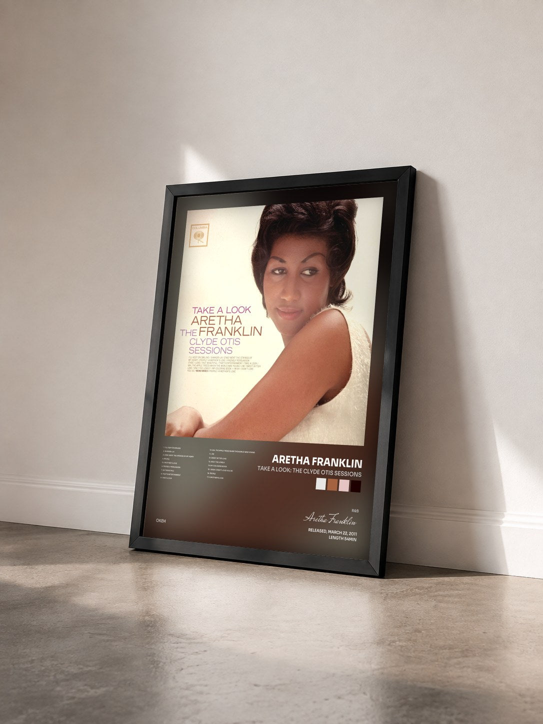 #noir Tableau de l'album Take A Look: The Clyde Otis Sessions de Aretha Franklin vu de trois quarts, cadre noir