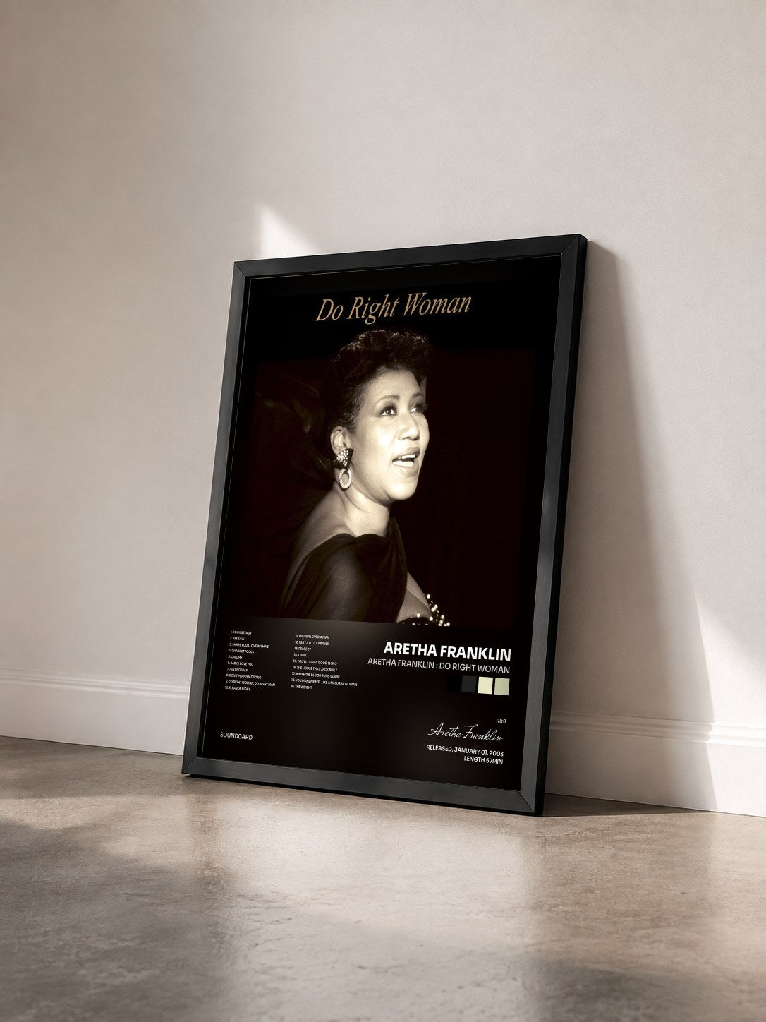 #noir Tableau de l'album Aretha Franklin : Do Right Woman de Aretha Franklin vu de trois quarts, cadre noir