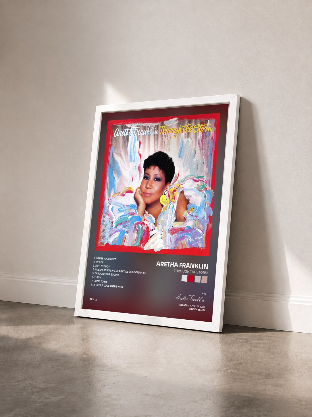 #blanc Through the Storm von Aretha Franklin als gerahmter Kunstdruck von schräg gesehen, weißer Rahmen