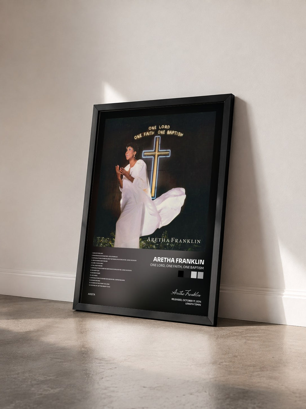 #noir Tableau de l'album One Lord, One Faith, One Baptism de Aretha Franklin vu de trois quarts, cadre noir