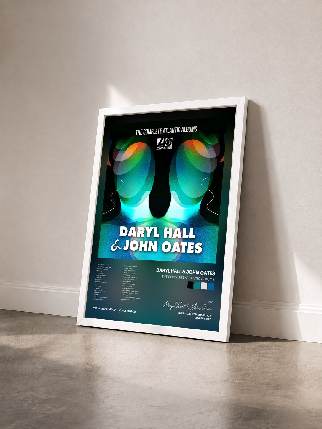#blanc Tableau de l'album The Complete Atlantic Albums de Daryl Hall & John Oates vu de trois quarts, cadre blanc
