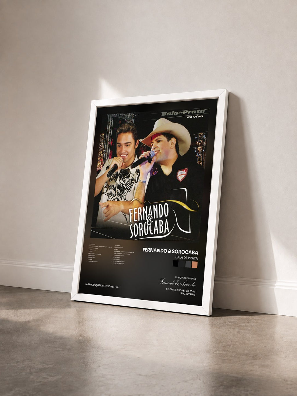 #blanc Tableau de l'album Bala de Prata de Fernando & Sorocaba vu de trois quarts, cadre blanc
