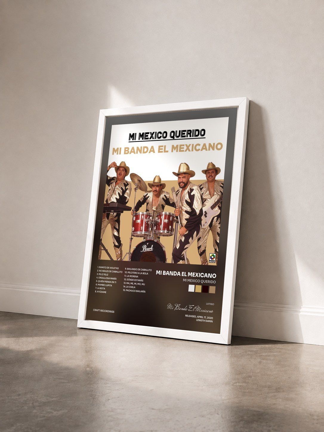 #blanc Tableau de l'album Mi Mexico Querido de Mi Banda El Mexicano vu de trois quarts, cadre blanc