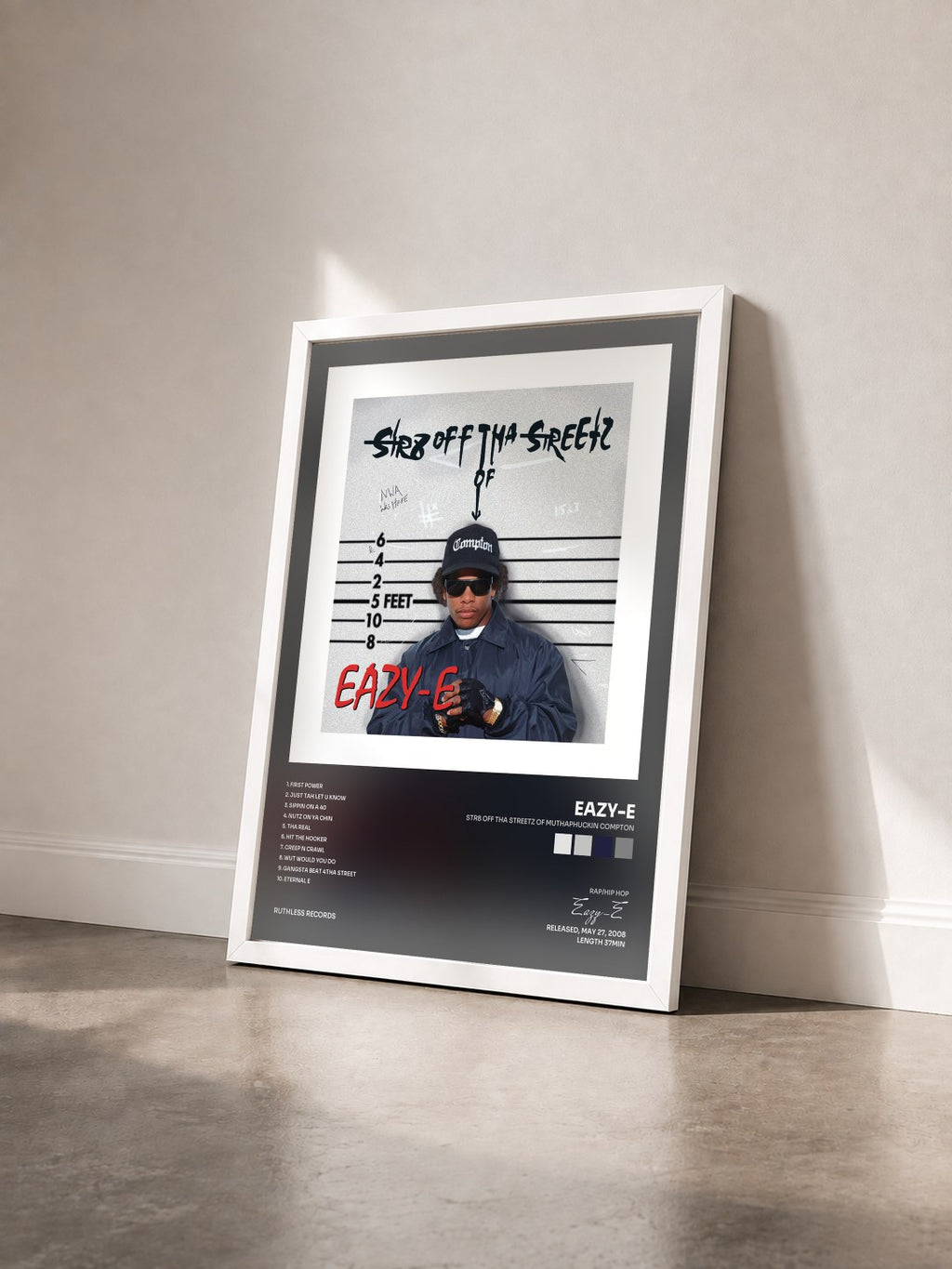 #blanc Tableau de l'album Str8 off Tha Streetz of Muthaphuckin Compton de Eazy-E vu de trois quarts, cadre blanc