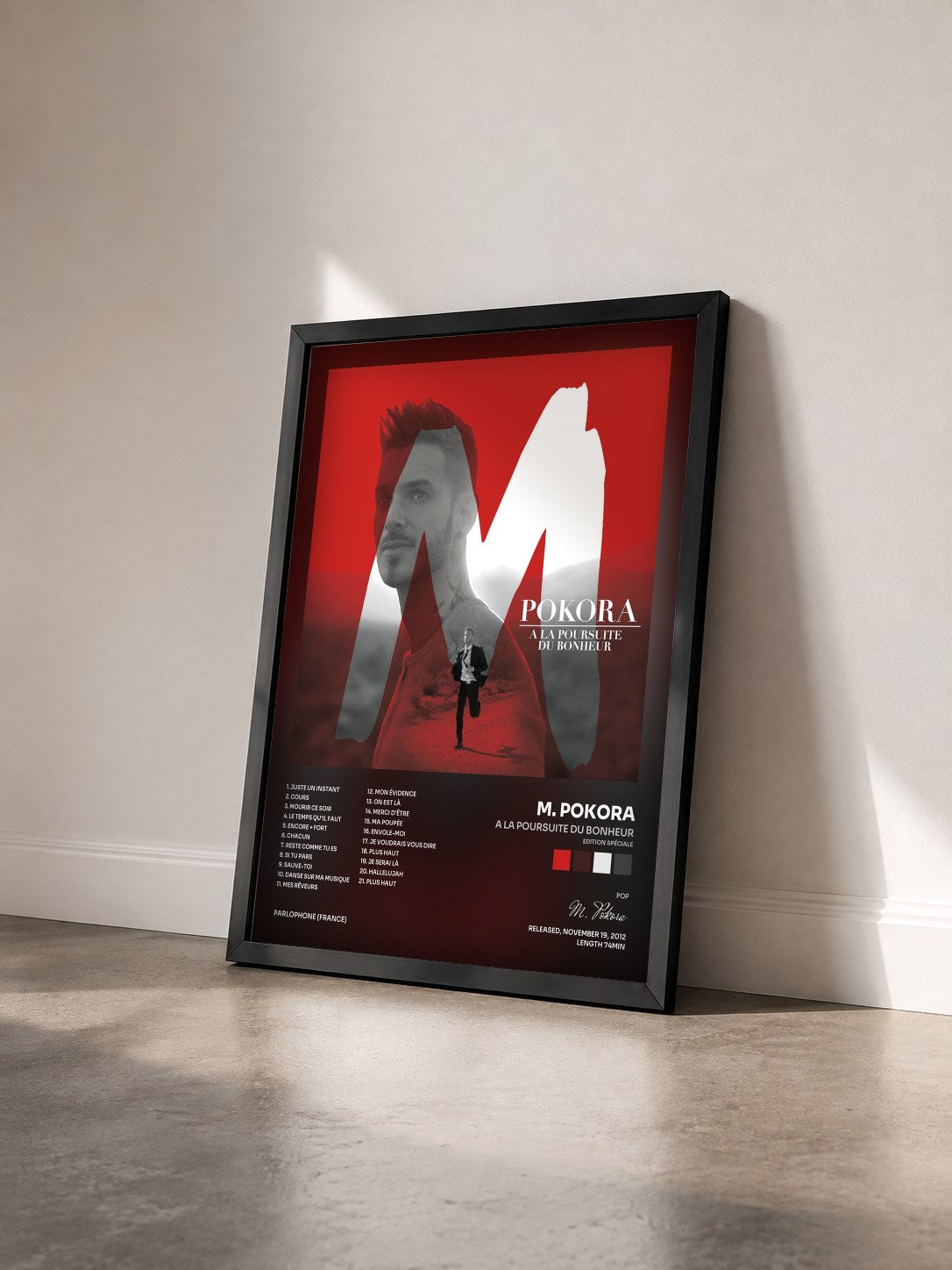 #noir A la poursuite du bonheur (Edition Spéciale) de M. Pokora en lámina enmarcada vista de tres cuartos, marco negro