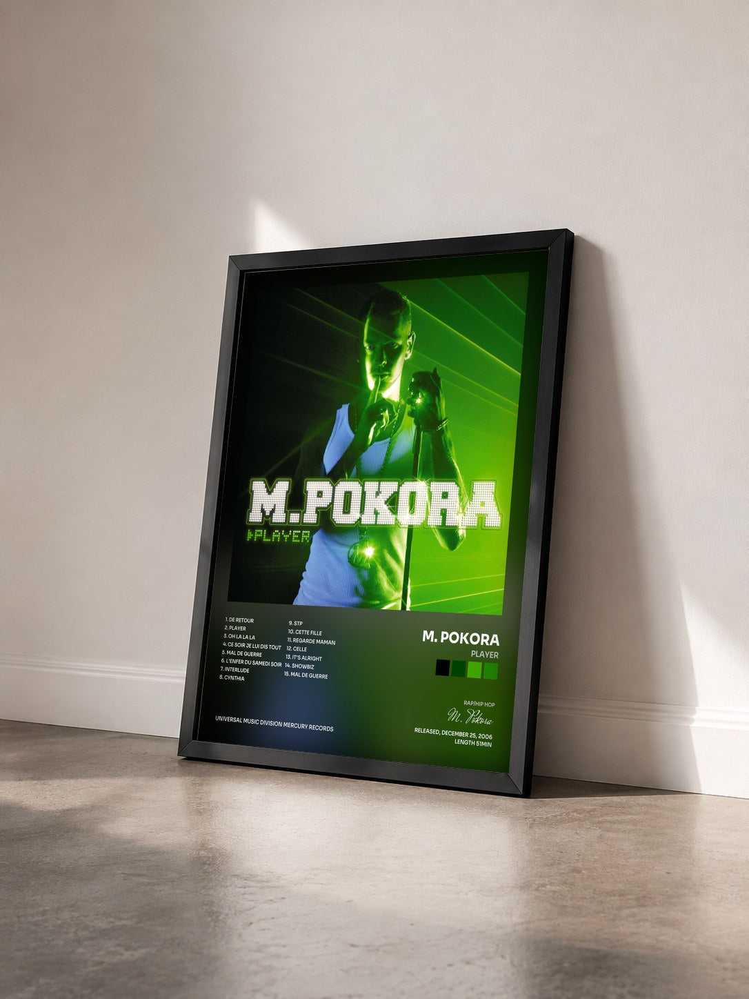 #noir Player di M. Pokora in stampa incorniciata vista di tre quarti, cornice nera