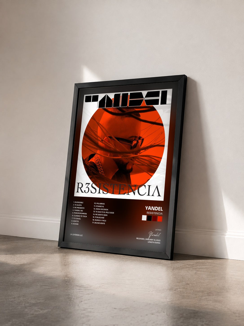 #noir Resistencia di Yandel in stampa incorniciata vista di tre quarti, cornice nera