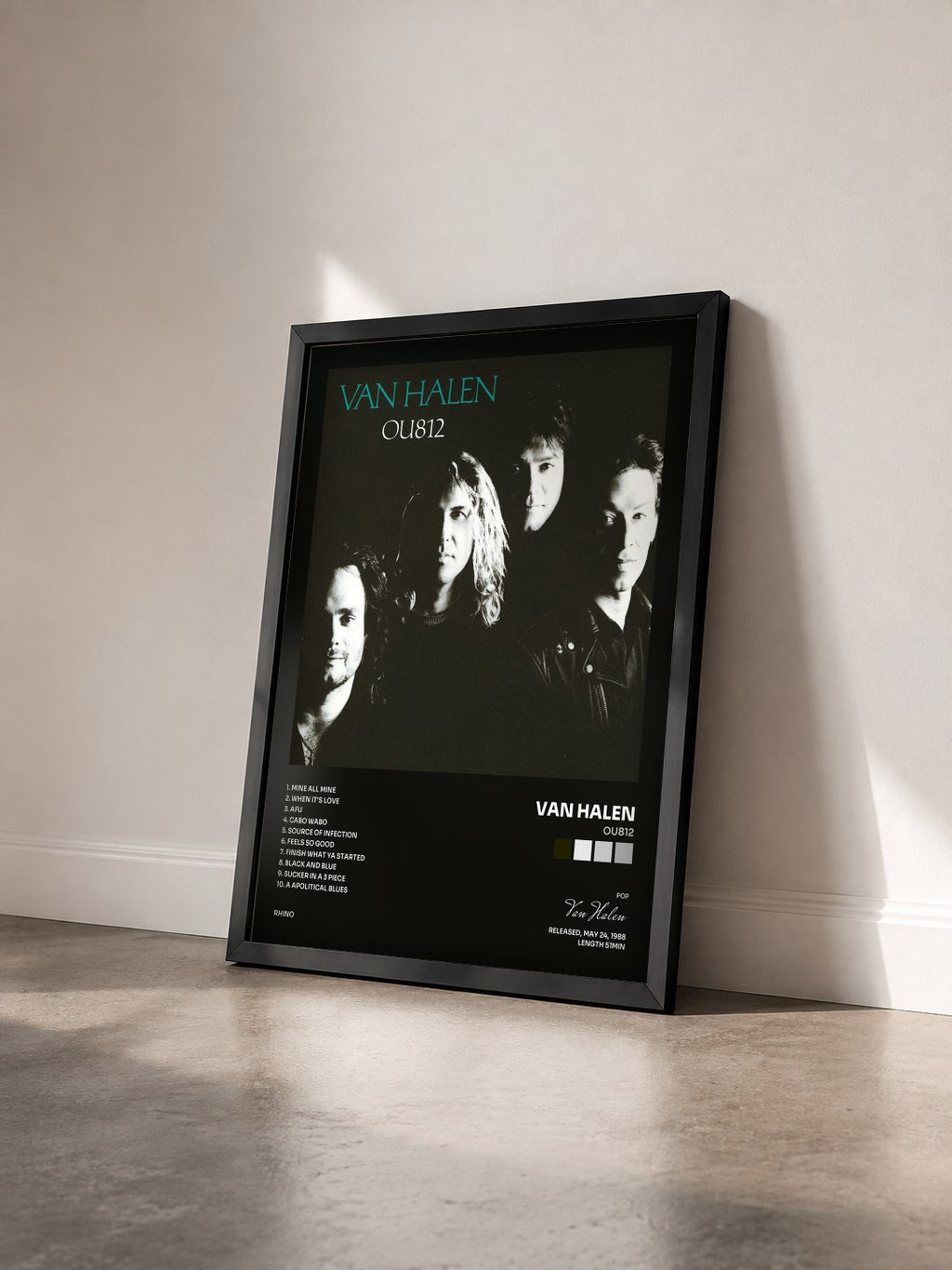 #noir OU812 de Van Halen en lámina enmarcada vista de tres cuartos, marco negro