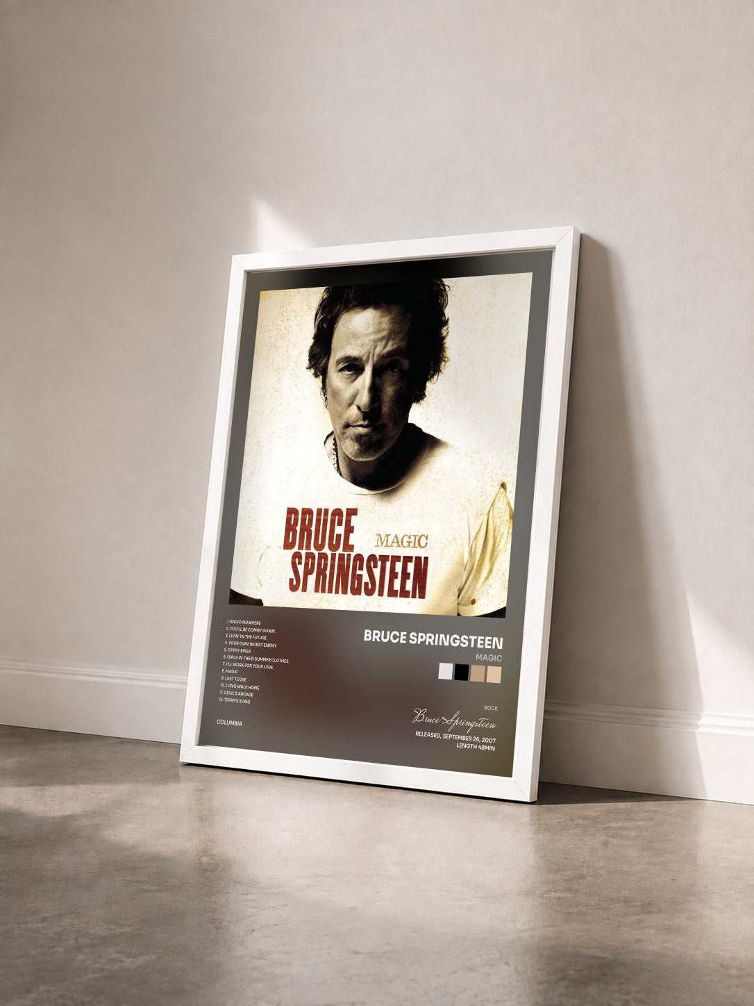 #blanc Tableau de l'album Magic de Bruce Springsteen vu de trois quarts, cadre blanc