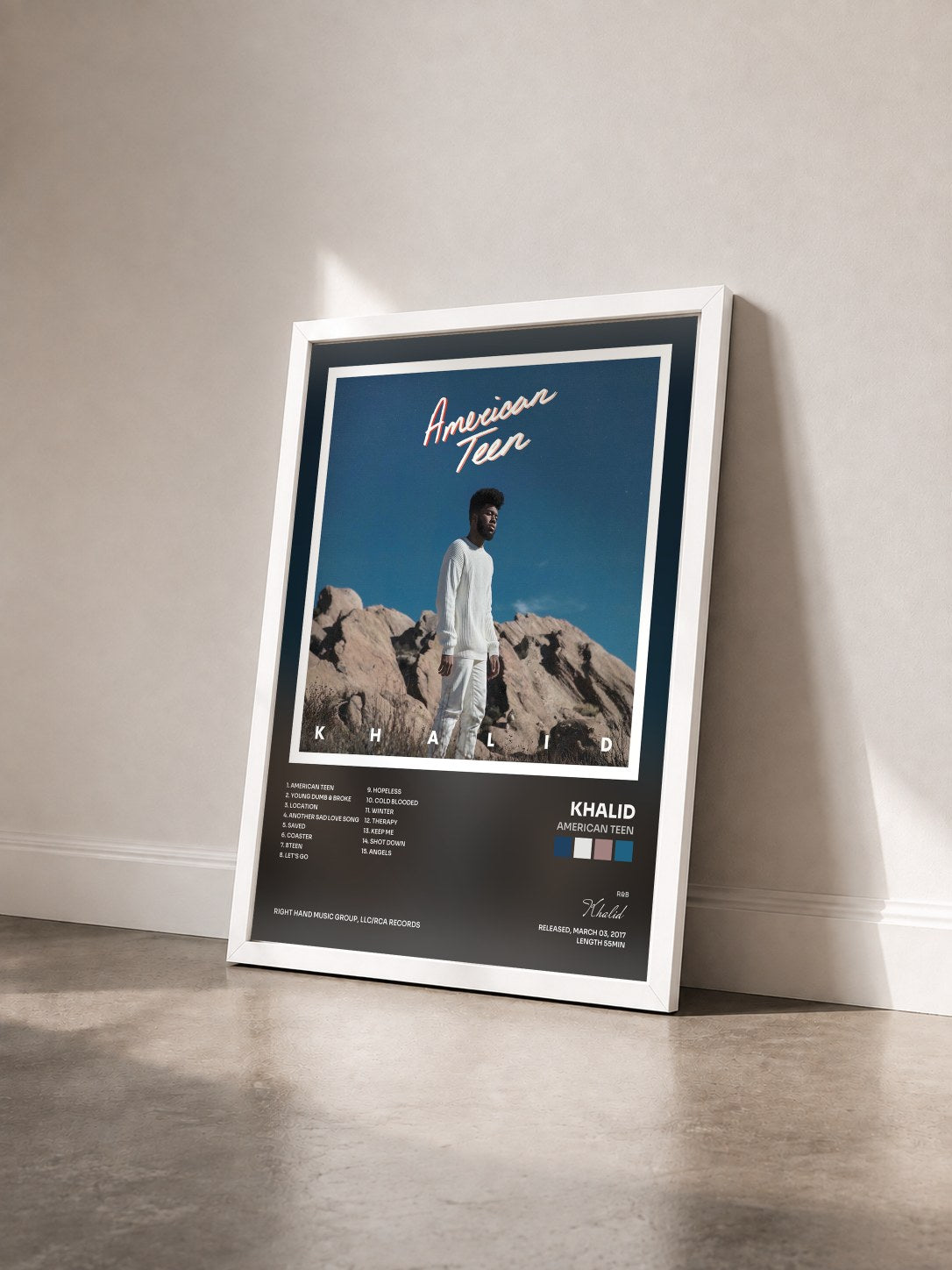 #blanc Tableau de l'album American Teen de Khalid vu de trois quarts, cadre blanc