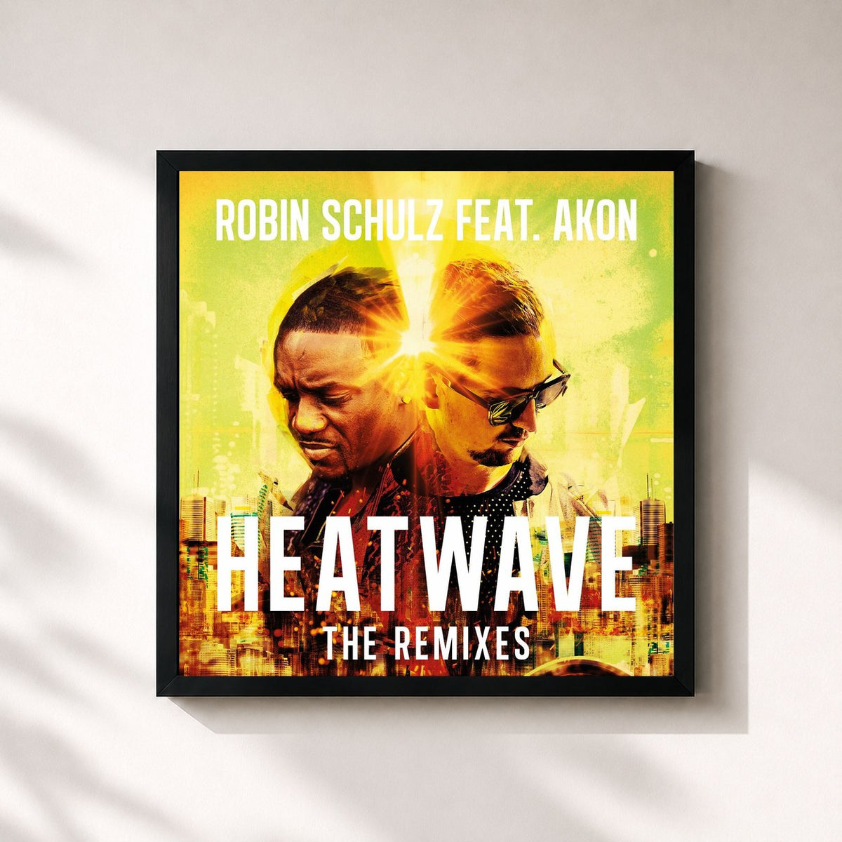 #noir Tableau carré de l'album Heatwave (feat. Akon) (The Remixes) de Robin Schulz, cadre noir 32x32 cm