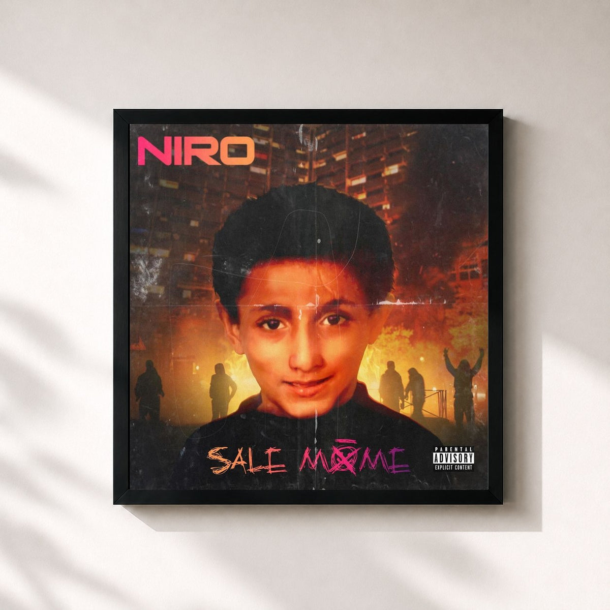 #noir Tableau carré de l'album Sale môme de Niro, cadre noir 32x32 cm