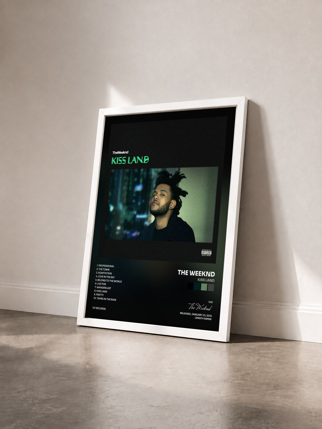 #blanc Tableau de l'album Kiss Land de The Weeknd vu de trois quarts, cadre blanc