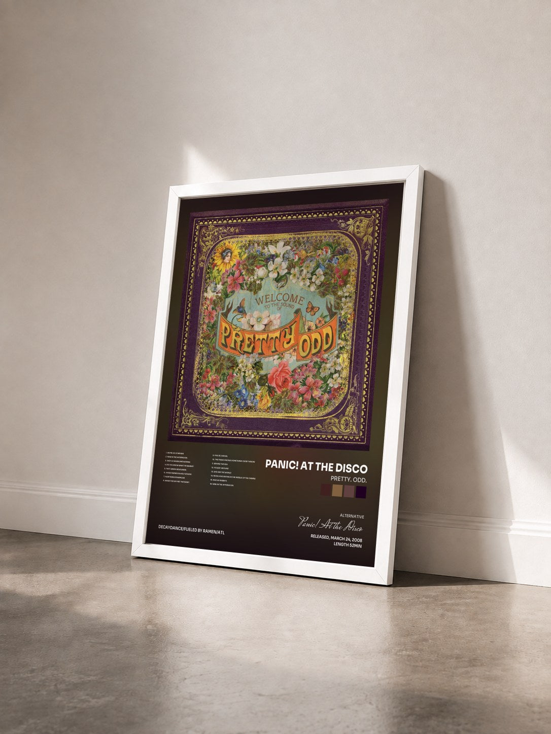 #blanc Tableau de l'album Pretty. Odd. de Panic! At the Disco vu de trois quarts, cadre blanc