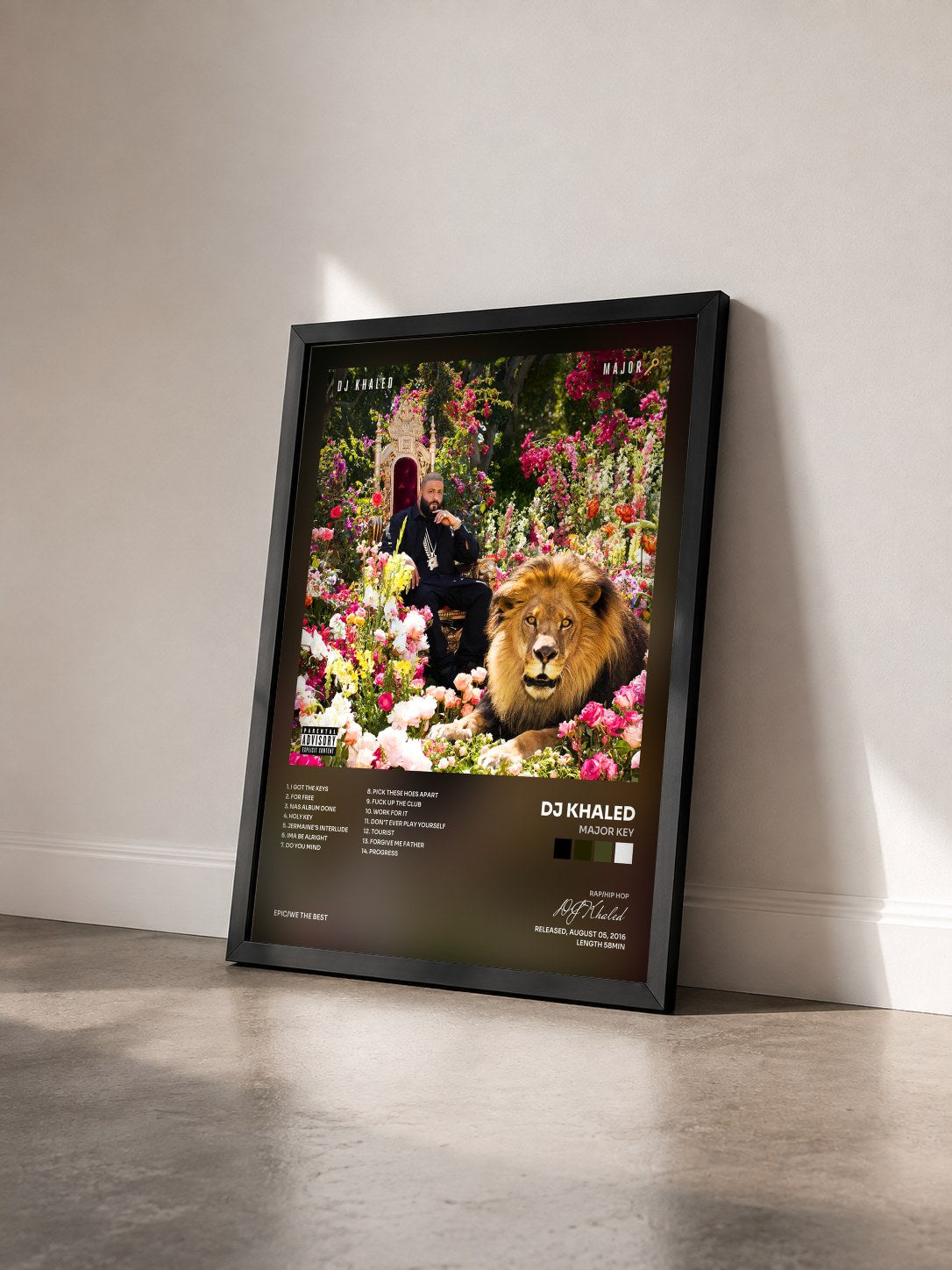 #noir Tableau de l'album Major Key de DJ Khaled vu de trois quarts, cadre noir