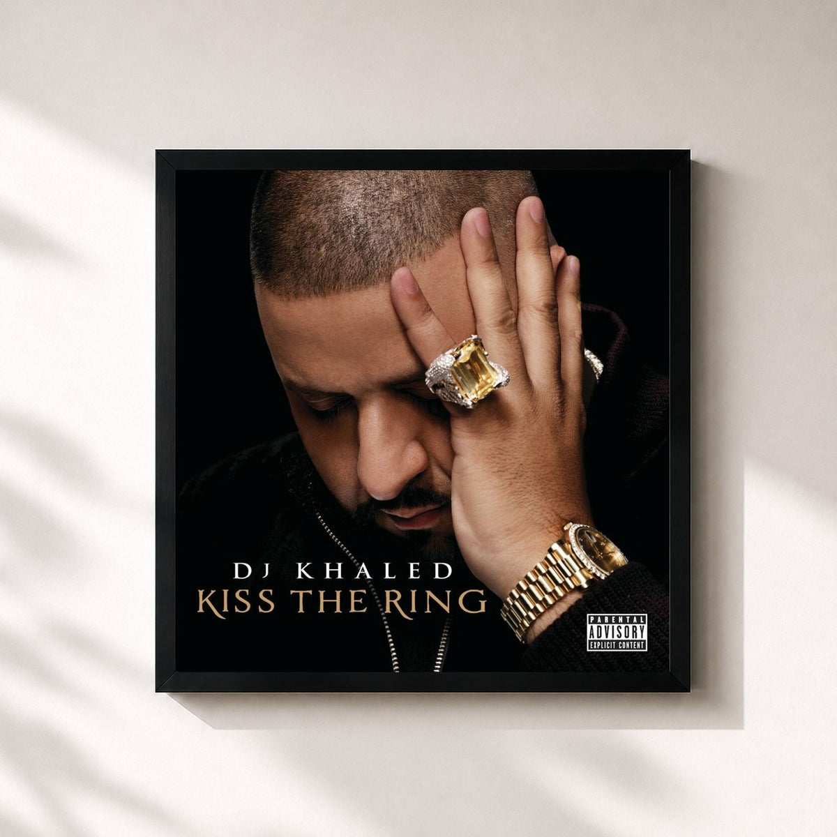 #noir Tableau carré de l'album Kiss The Ring de DJ Khaled, cadre noir 32x32 cm
