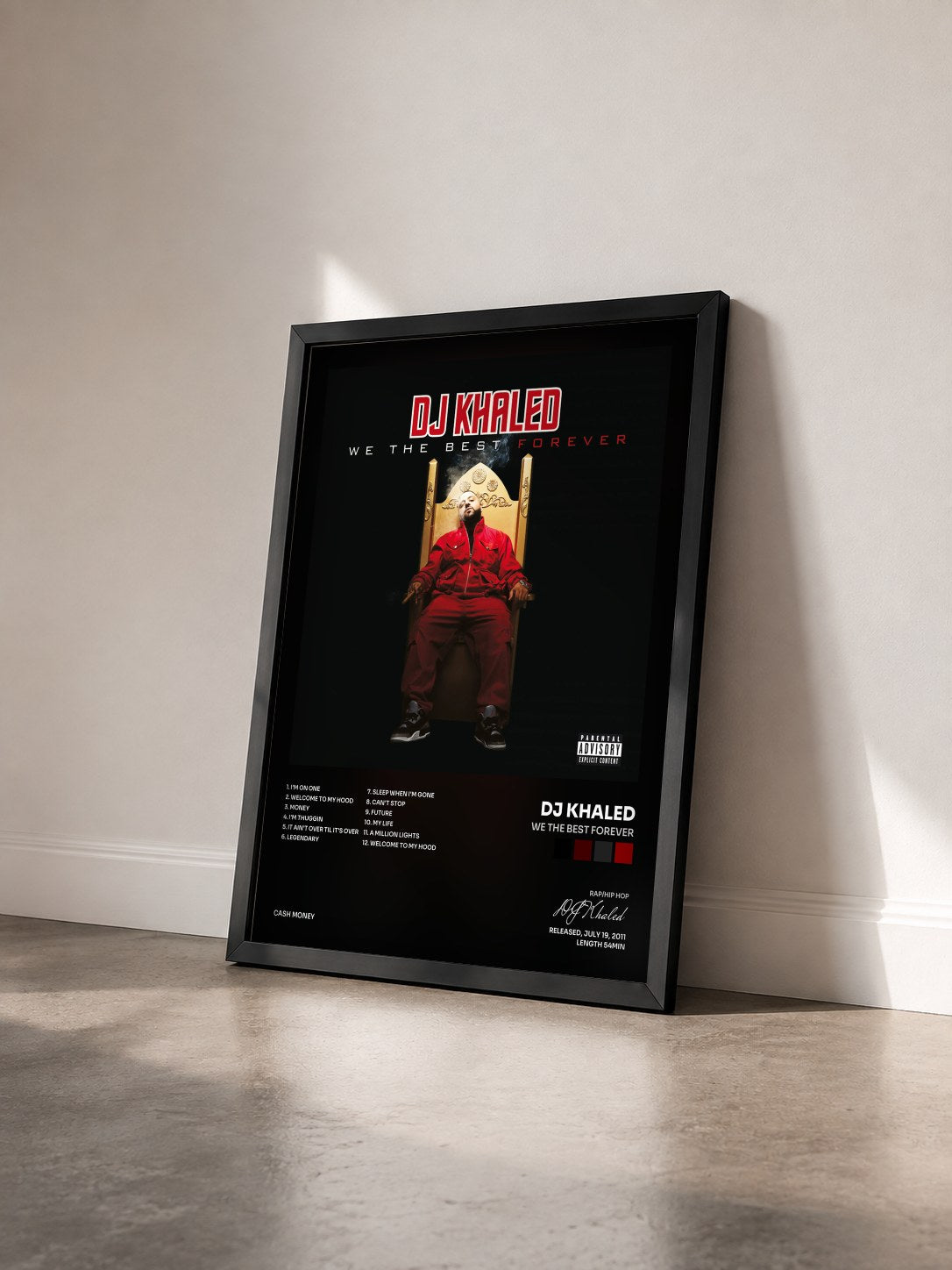 #noir Tableau de l'album We The Best Forever de DJ Khaled vu de trois quarts, cadre noir
