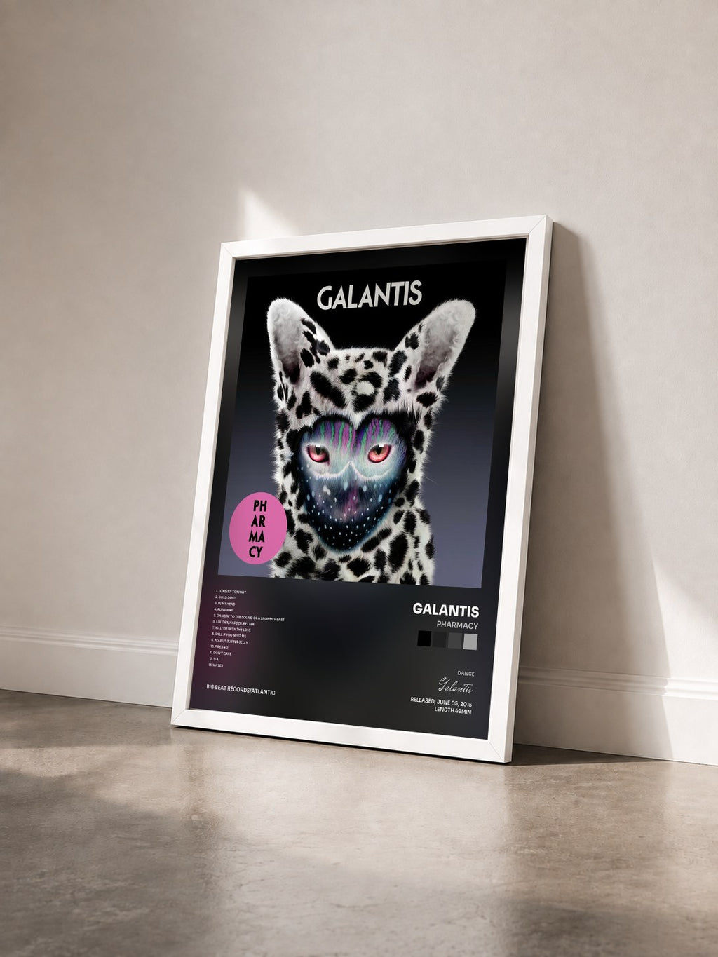 #blanc Tableau de l'album Pharmacy de Galantis vu de trois quarts, cadre blanc