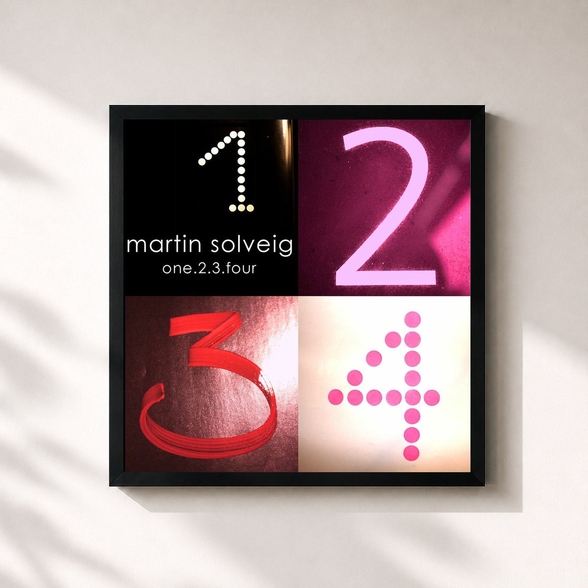 #noir Tableau carré de l'album One 2.3 Four de Martin Solveig, cadre noir 32x32 cm
