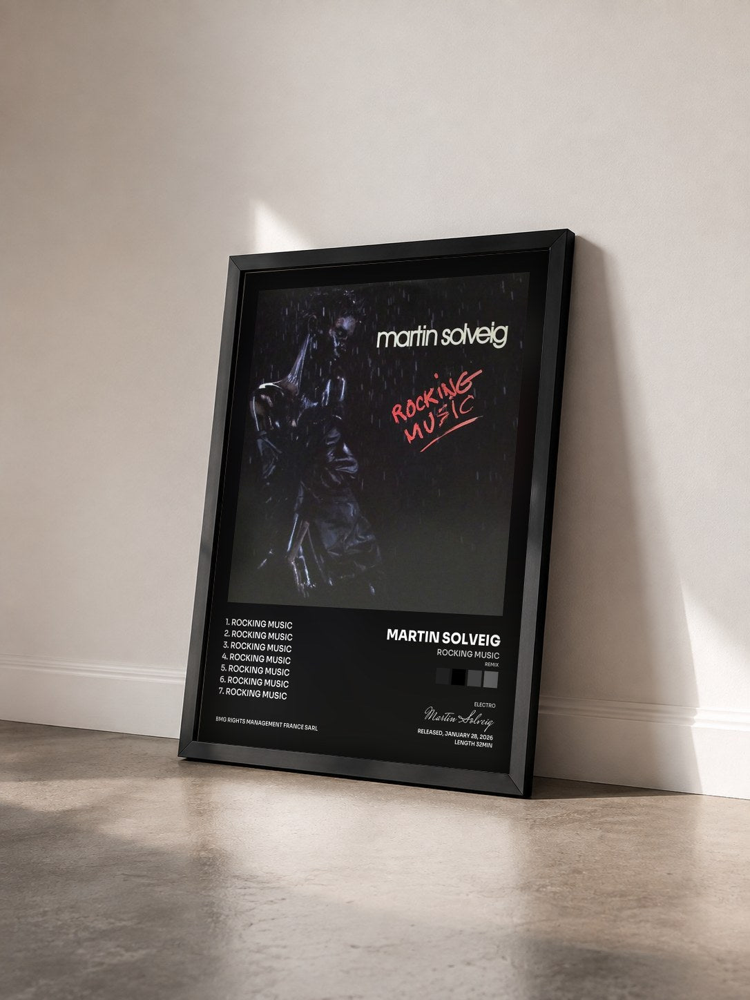 #noir Tableau de l'album Rocking Music (Remix) de Martin Solveig vu de trois quarts, cadre noir