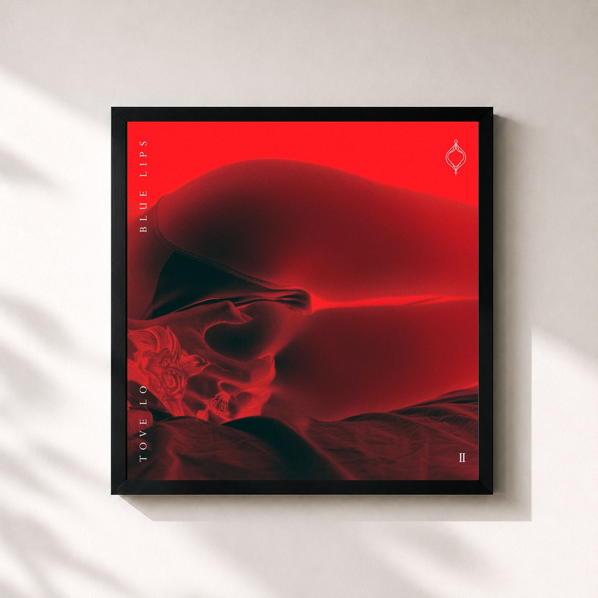#noir Tableau carré de l'album BLUE LIPS (lady wood phase II) de Tove Lo, cadre noir 32x32 cm