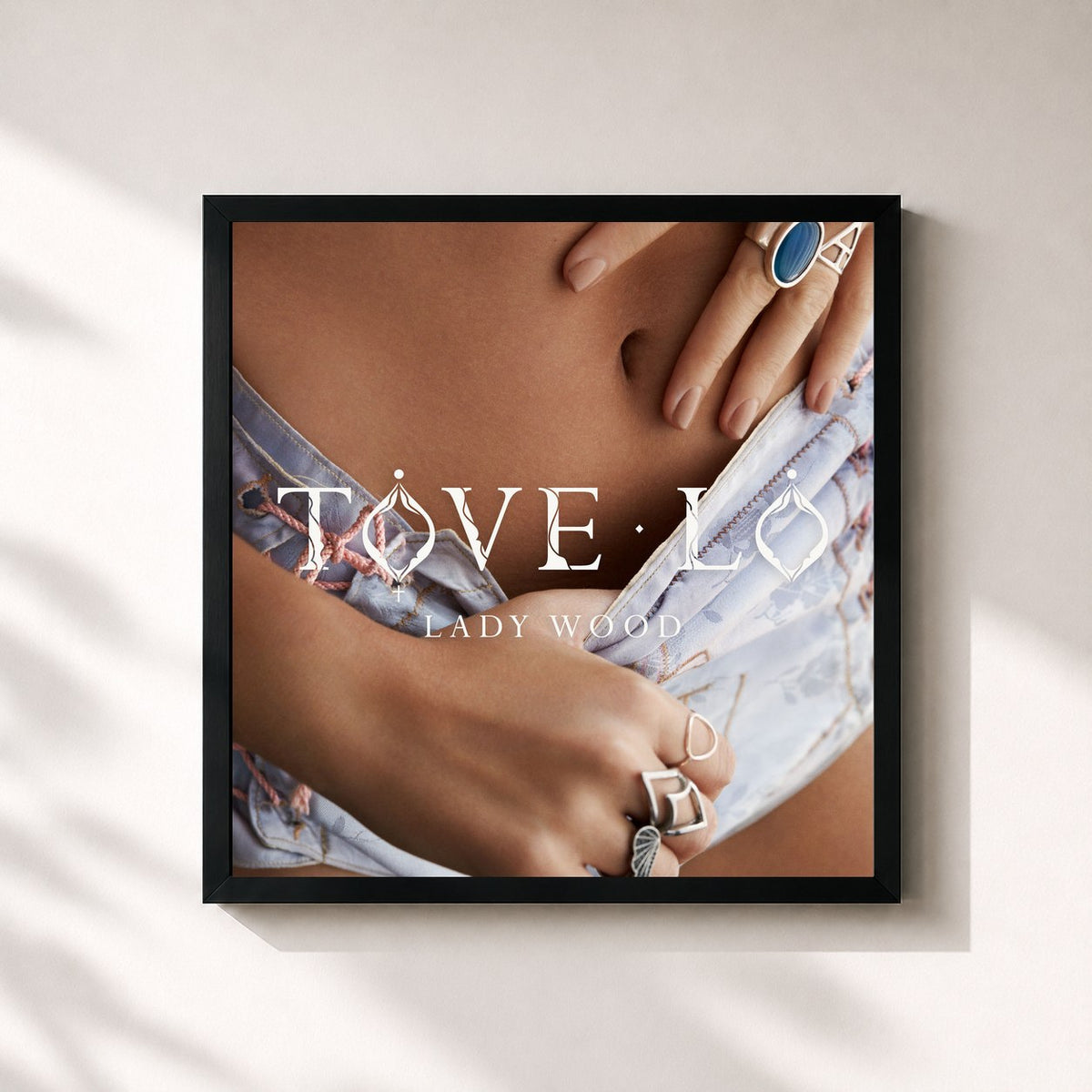 #noir Tableau carré de l'album Lady Wood de Tove Lo, cadre noir 32x32 cm
