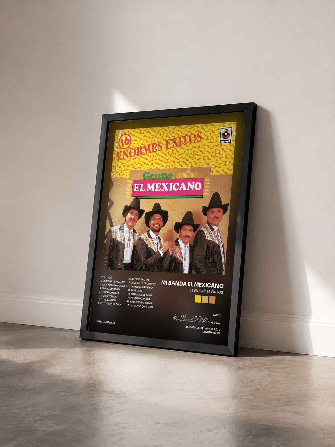 #noir Tableau de l'album 16 Enormes Éxitos de Mi Banda El Mexicano vu de trois quarts, cadre noir