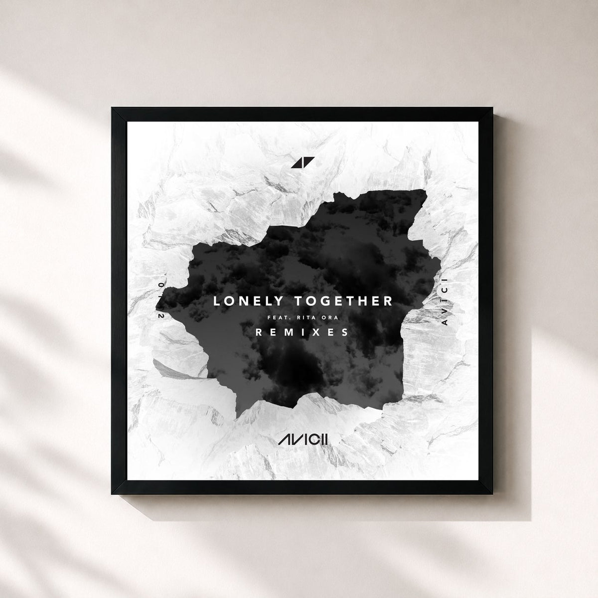 #noir Tableau carré de l'album Lonely Together (Remixes) de Avicii, cadre noir 32x32 cm