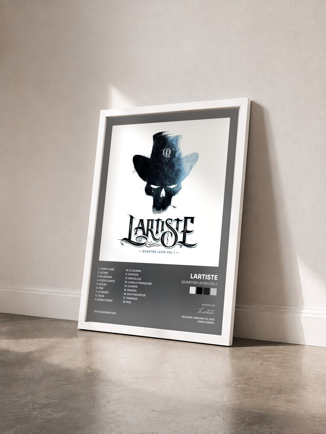 #blanc Tableau de l'album QUARTIER LATIN VOL.1 de Lartiste vu de trois quarts, cadre blanc