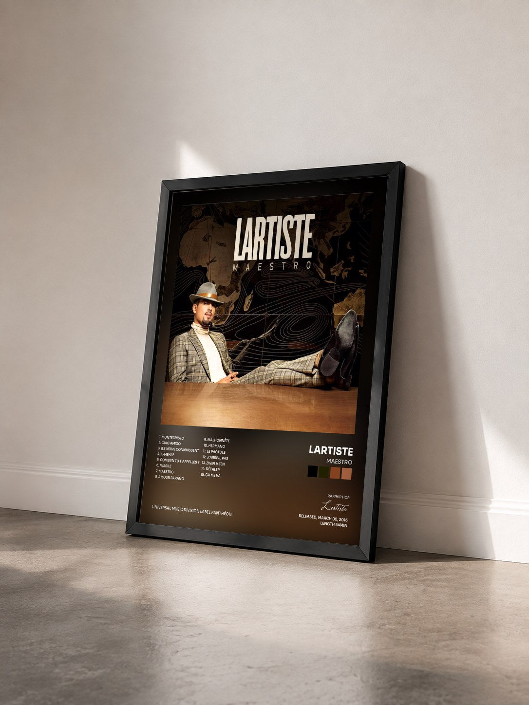 #noir Maestro di Lartiste in stampa incorniciata vista di tre quarti, cornice nera