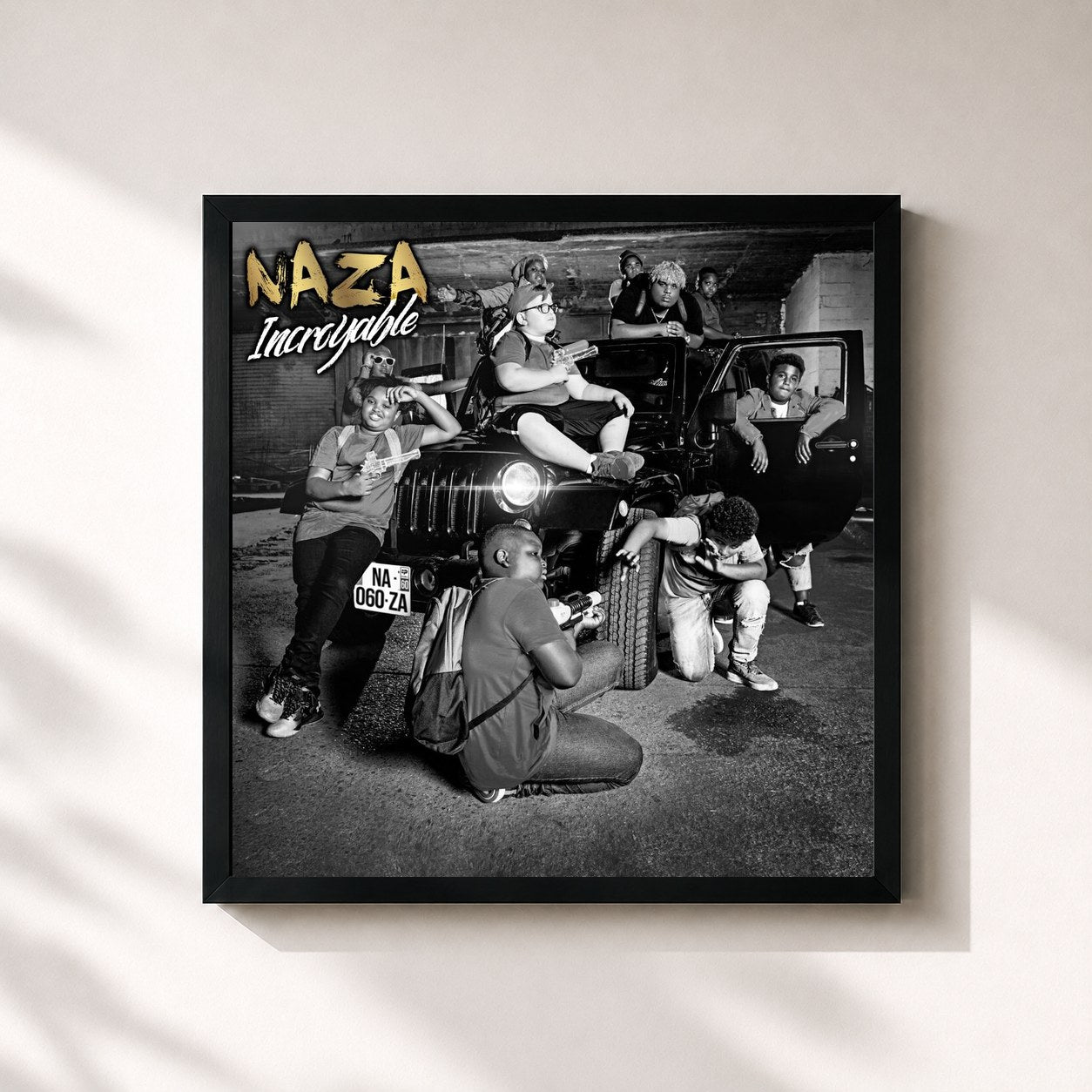 #noir Tableau carré de l'album Incroyable de Naza, cadre noir 32x32 cm