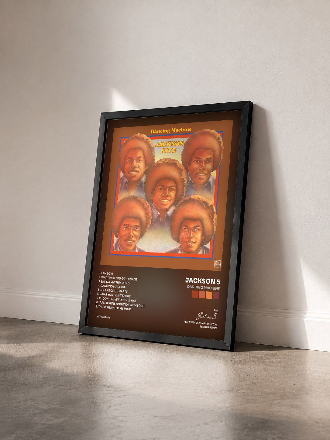#noir Tableau de l'album Dancing Machine de Jackson 5 vu de trois quarts, cadre noir