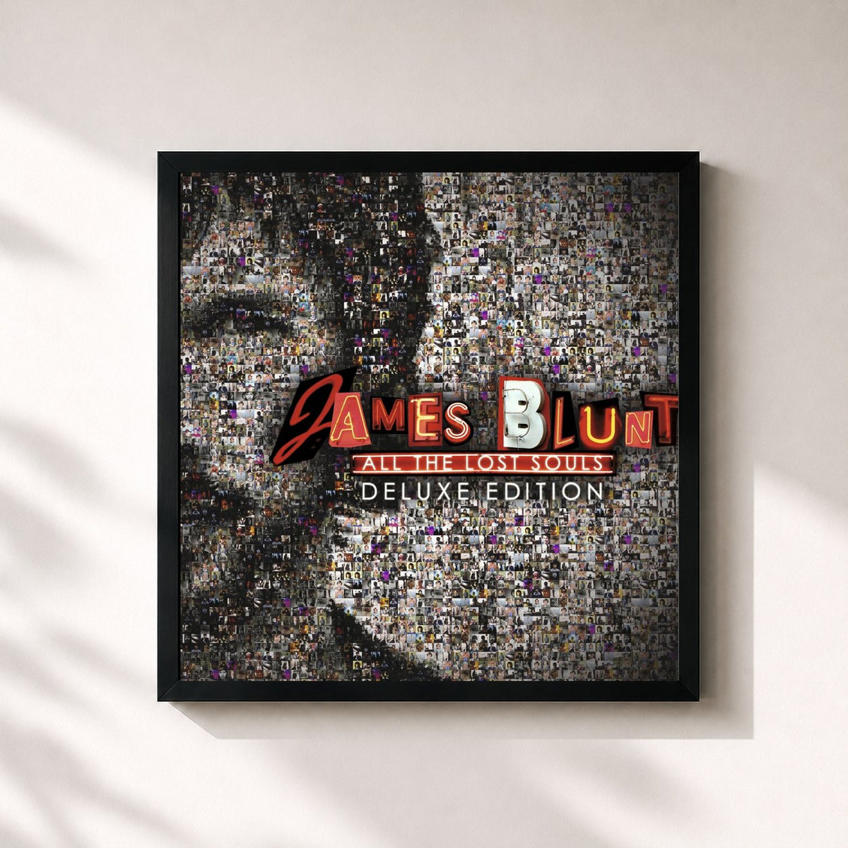 #noir Tableau carré de l'album All the Lost Souls (Deluxe Edition) de James Blunt, cadre noir 32x32 cm
