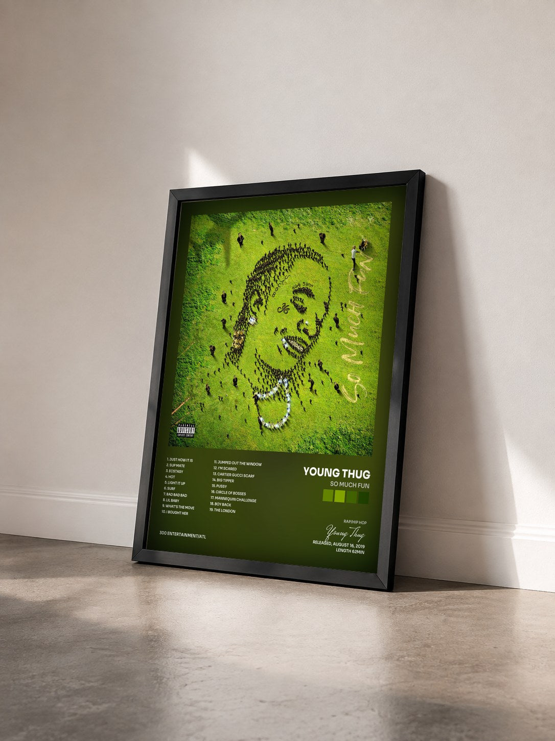 #noir Tableau de l'album So Much Fun de Young Thug vu de trois quarts, cadre noir