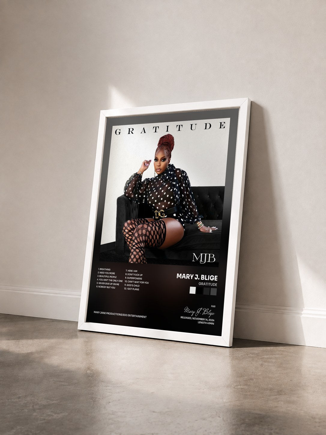 #blanc Tableau de l'album Gratitude de Mary J. Blige vu de trois quarts, cadre blanc