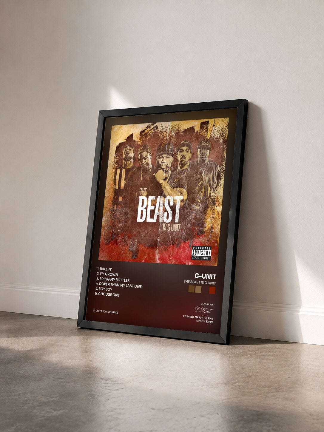 #noir The Beast Is G Unit von G-Unit als gerahmter Kunstdruck von schräg gesehen, schwarzer Rahmen