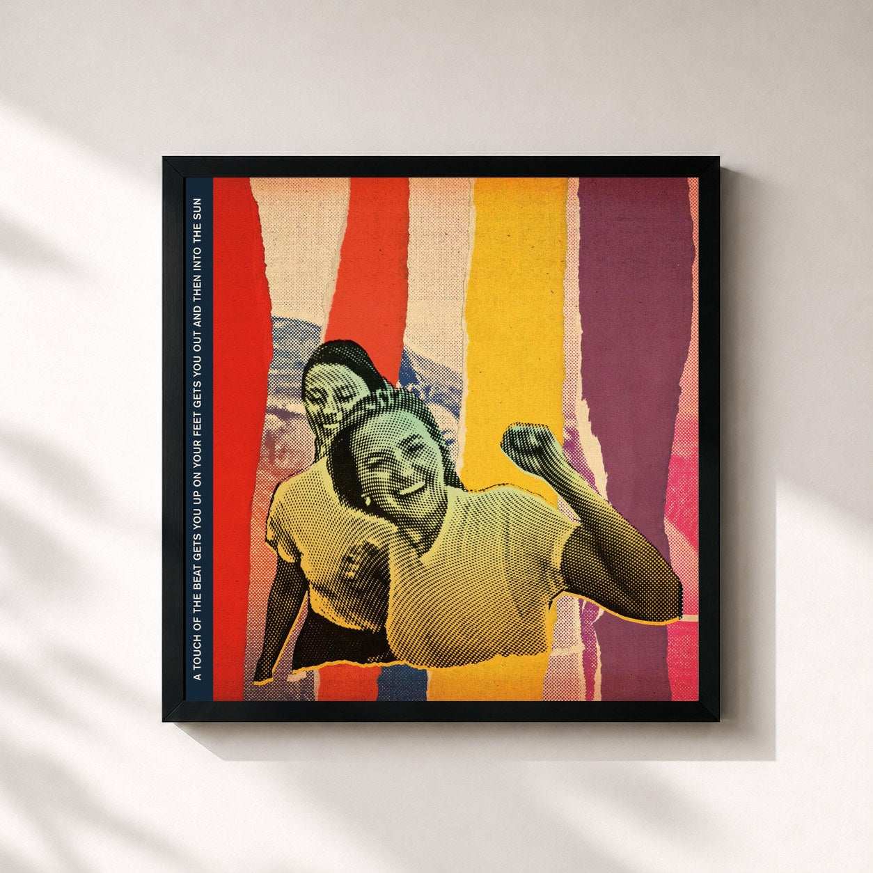 #noir Tableau carré de l'album a touch of the beat gets you up on your feet gets you out and then into the sun (deluxe) de Aly & AJ, cadre noir 32x32 cm