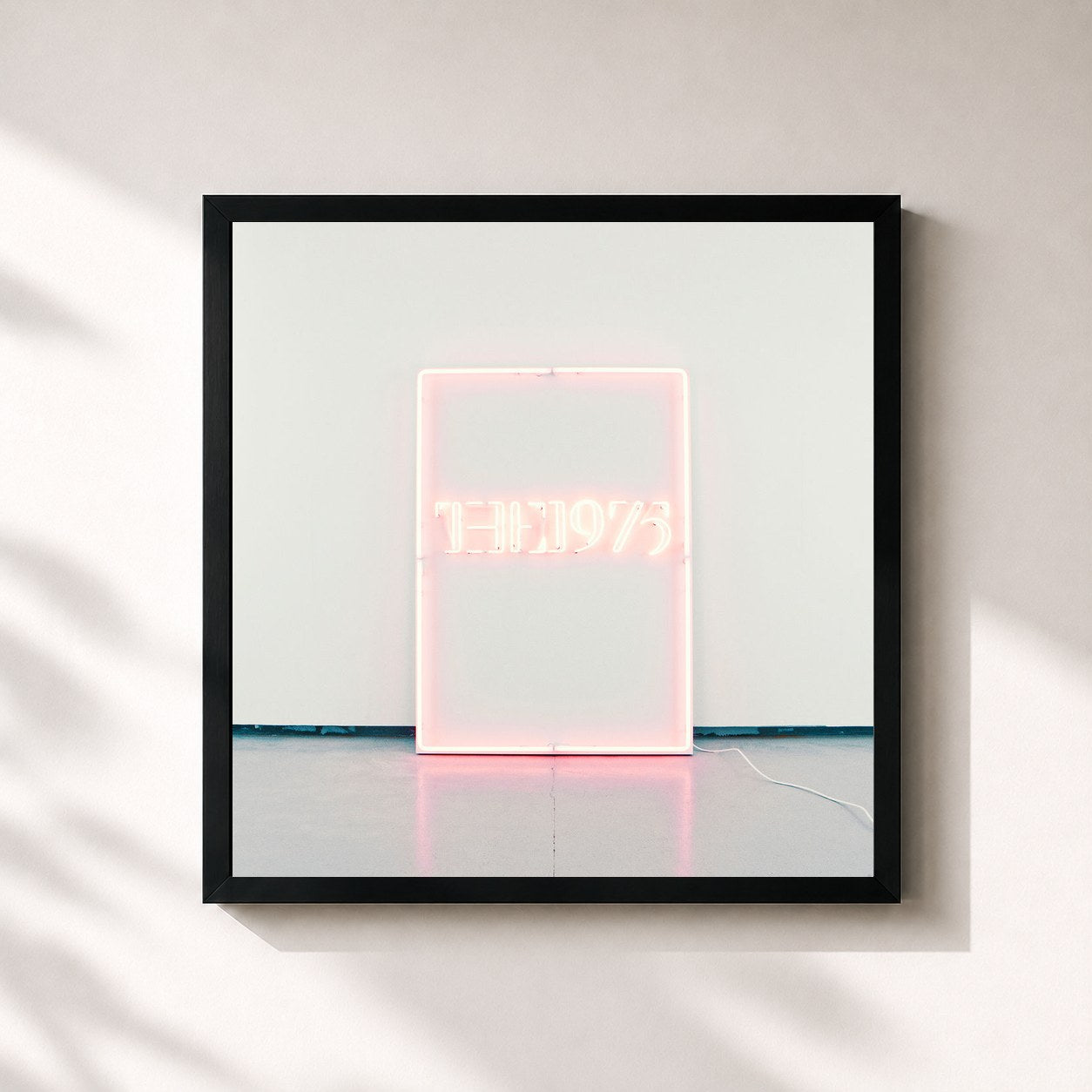 #noir Tableau carré de l'album I like it when you sleep, for you are so beautiful yet so unaware of it de The 1975, cadre noir 32x32 cm